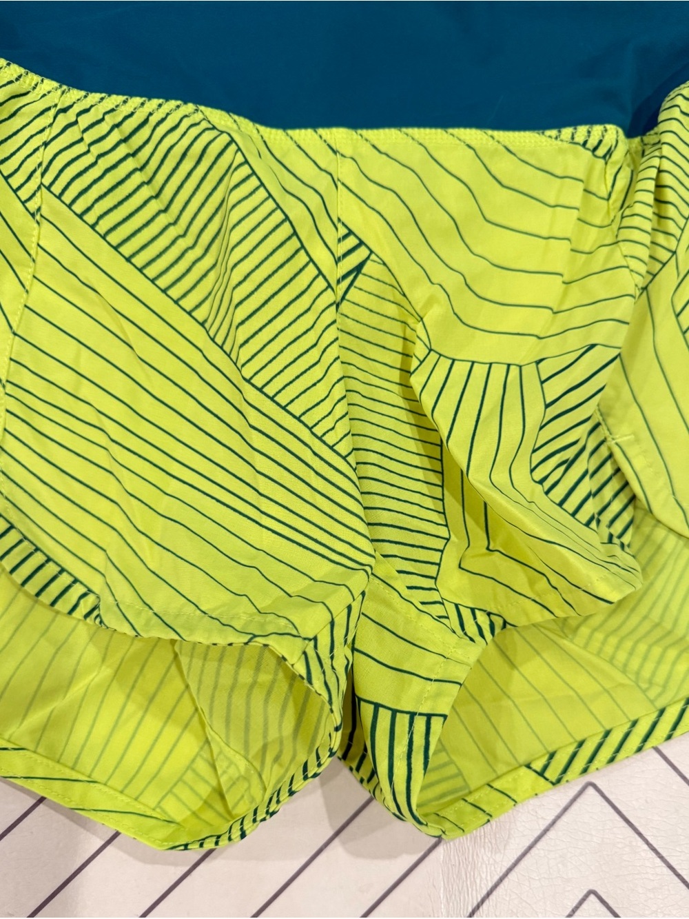Brooks Neon Pattern Running Shorts - Picture 4 of 10